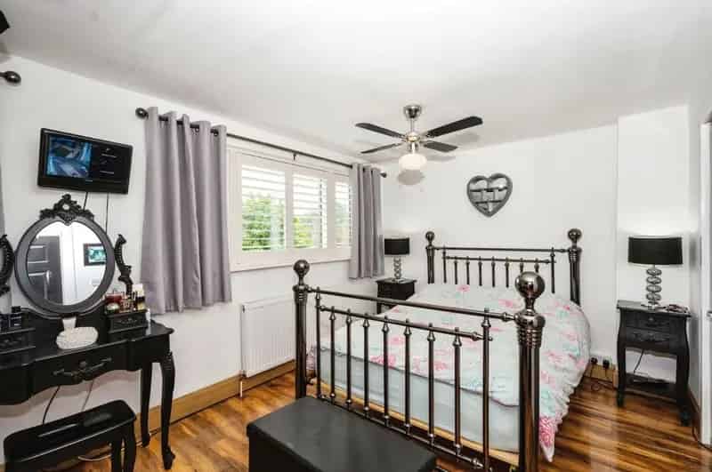 2 Bed Link Detached House St Helens Merseyside