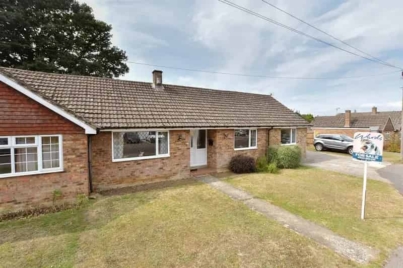 3 Bedroom Semi-Detached Bungalow for Sale