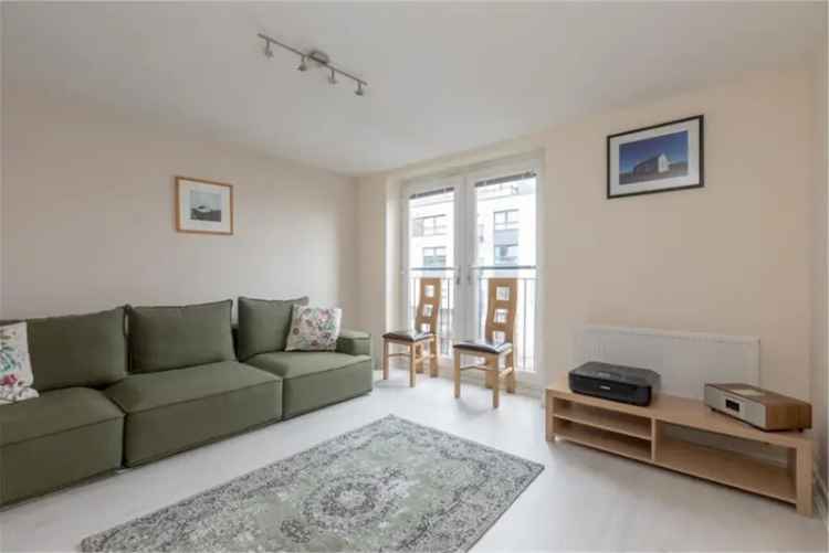 1 Bed Flat - Third Floor with 1 Reception Room