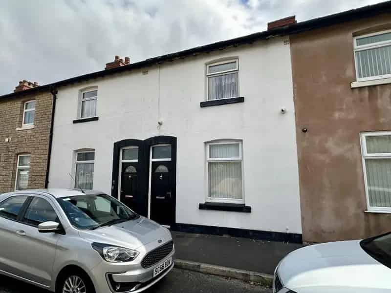 2 Bedroom House For Sale - Well Presented Mid Terraced House