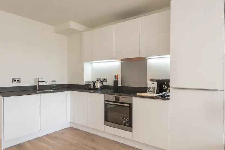 2 Bedroom Apartment to Rent - Modern Development