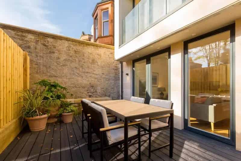 2 Bedroom Flat for Sale Morningside Drive Edinburgh
