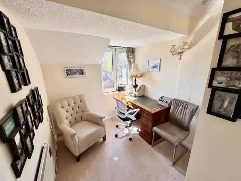 2 Bedroom Flat To Rent