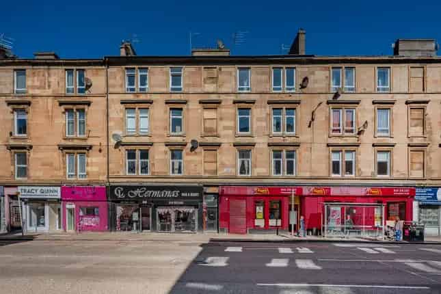 2 Bedroom Flat for Sale in Dennistoun Glasgow