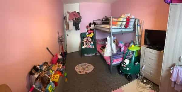 Large 1 Bedroom Flat West Kensington Near Tube Station