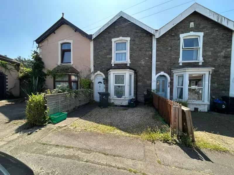 3 Bedroom Terraced House For Sale At Auction