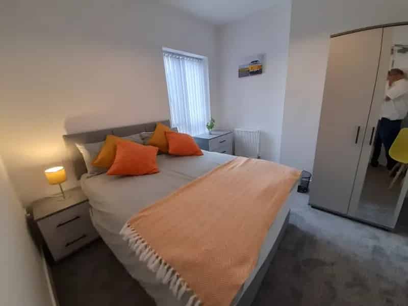 1 bedroom House of Multiple Occupation
 To Rent