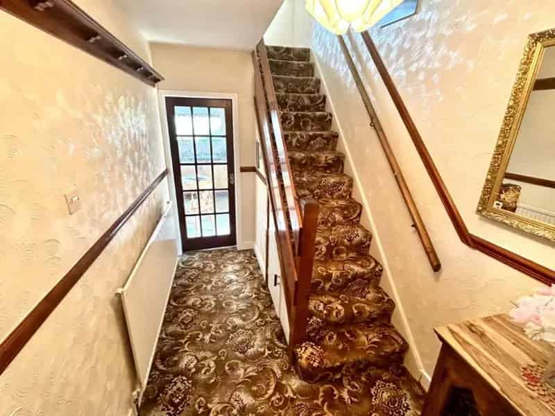 3 Bed Semi-Detached House for Sale