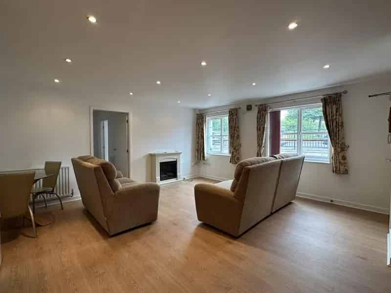 2 Bedroom Flat to Rent