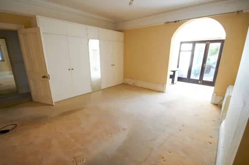 5 Bedroom House Requiring Refurbishment
