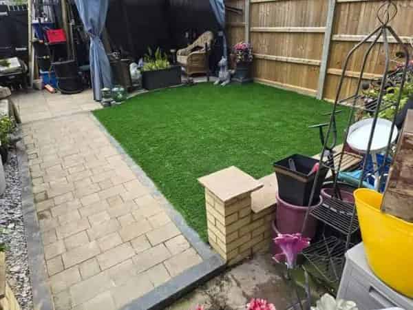 3 Bed Terraced House Near Town Center