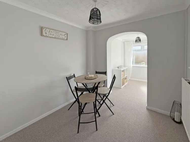 3 Bedroom House For Sale in Trowbridge Wiltshire