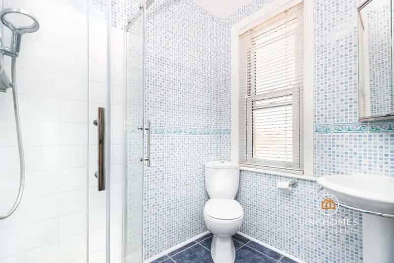 3 Bed Detached House For Sale