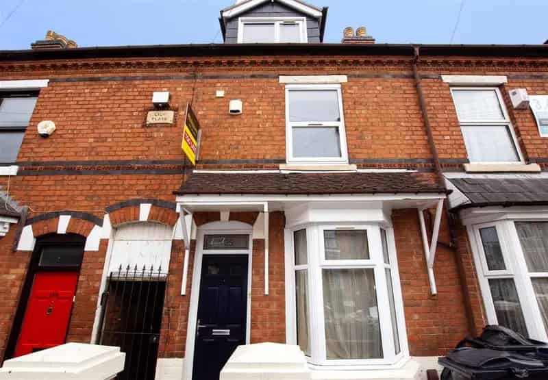 6 Bedroom Terraced House for Sale