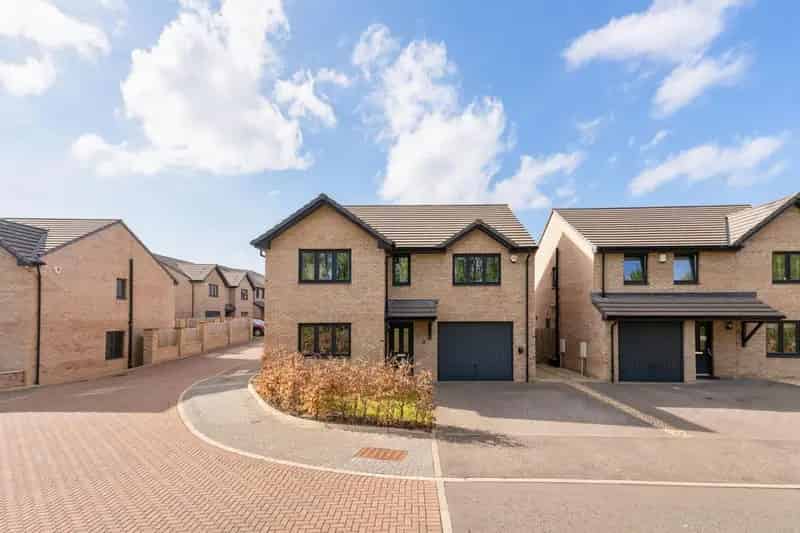 5 Bedroom Detached House for Sale in Gilmerton