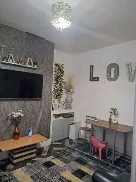 House For Rent in Wakefield, England