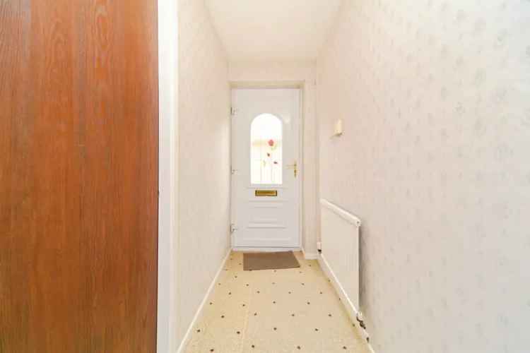 3 Bedroom Bungalow with Garage and Garden