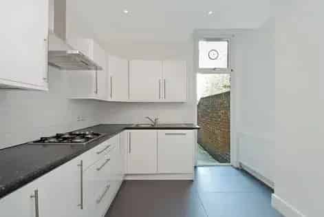 2 Double Bedroom Flat 73m² Private Garden London