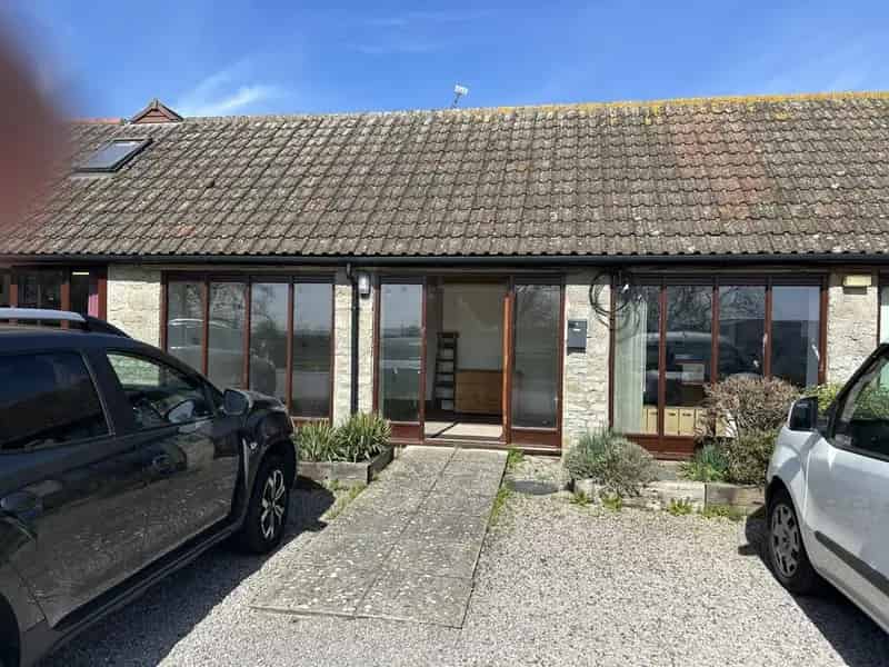 Rural Business Unit Workshop Office 30.19 sqm Ample Parking