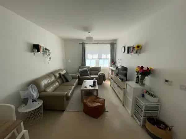 Flat For Rent , Elmbridge, England