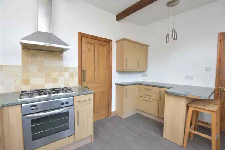 Refurbished 3 Bed End Terrace House Near Amenities