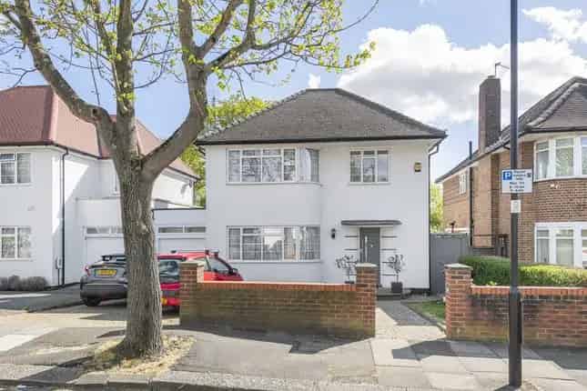 Detached Four Bedroom House with Annex Haymills Estate London