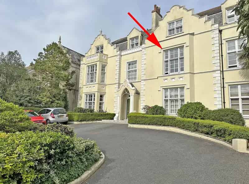 2 Bedroom Flat for Sale