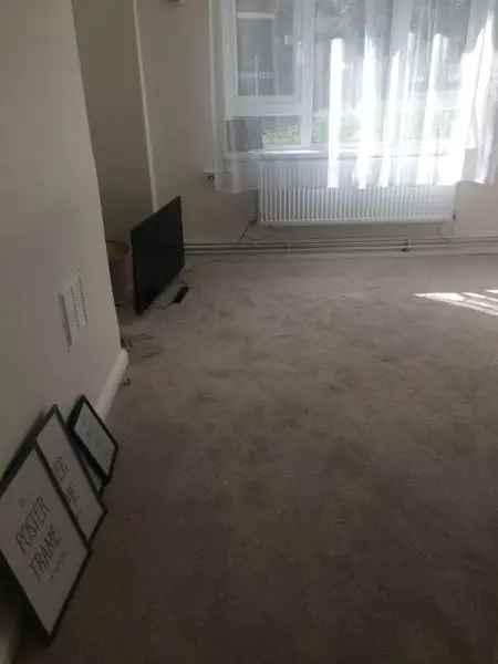 Flat For Rent in Derbyshire Dales, England