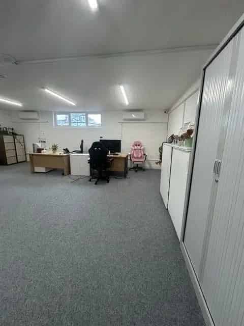 Large Office to Rent Plumstead High Street