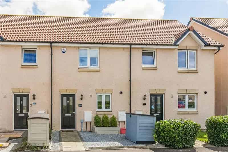 2 Bed House Gorebridge - Modern Terrace with Garden Office