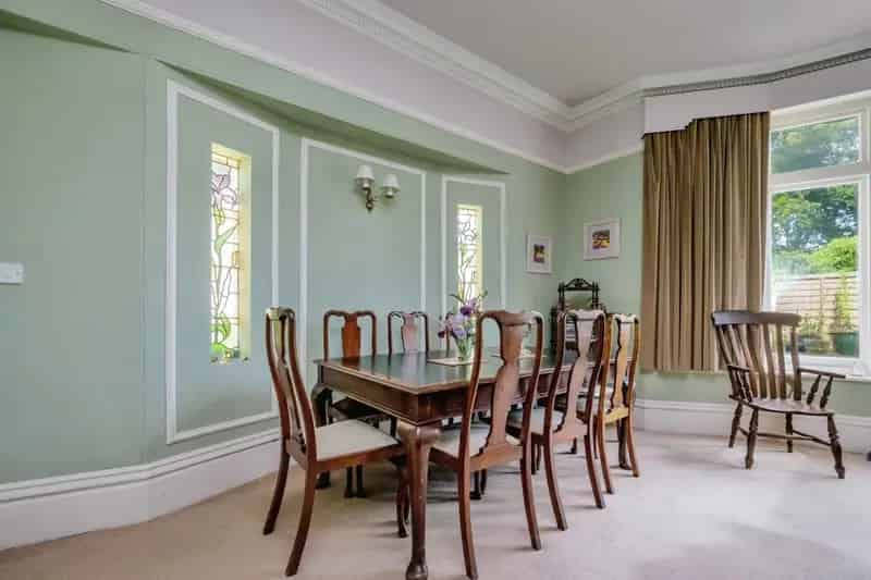 Grade II Listed 6-Bedroom Historic Home with Private Roof Terrace