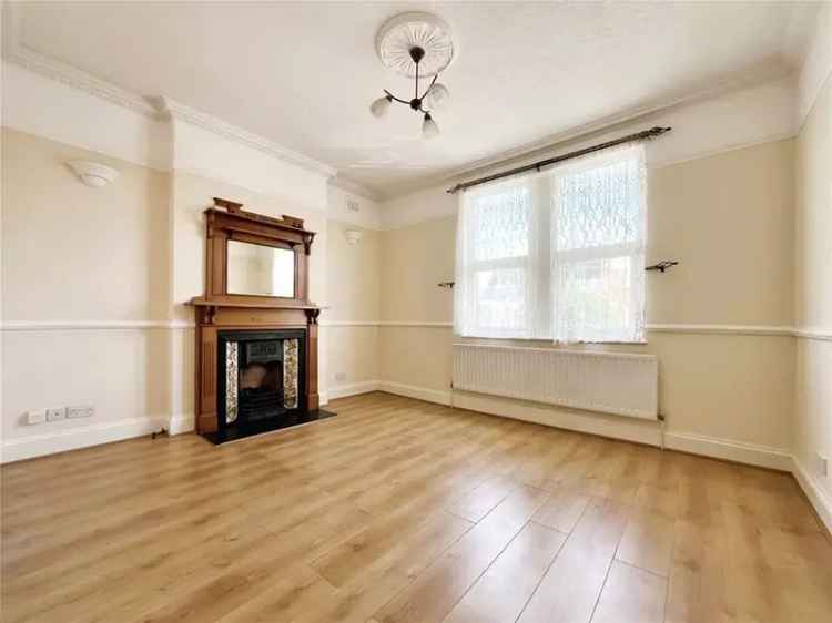 1 Bedroom Flat for Sale in London SE6