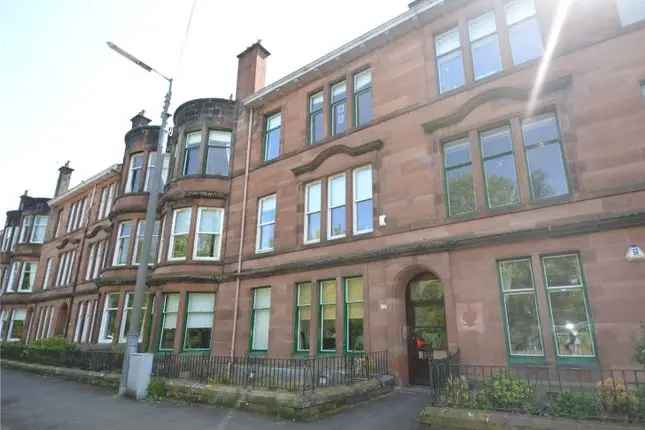 Flat to rent in Fotheringay Road, Glasgow G41