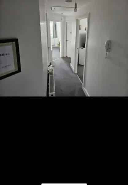 2 Bedroom Flat near Schools Shops and Beach