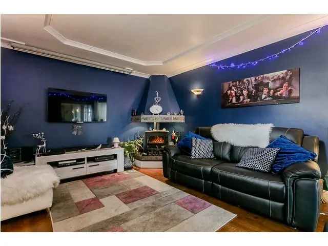3 Bedroom Semi-Detached House for Sale in Buckhaven