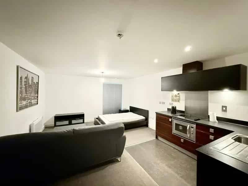 Luxury Studio Apartment Birmingham Westside