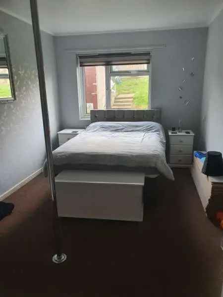 Flat For Rent in Eastleigh, England