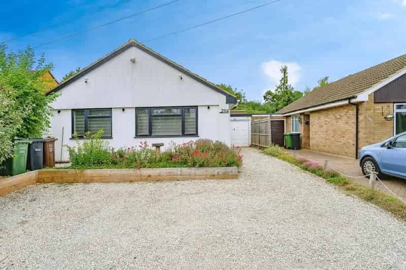House For Sale , Lower Luton Road, St Albans, England