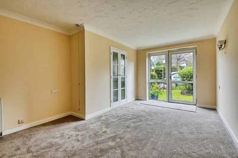 2 Bedroom Retirement Apartment for Sale
