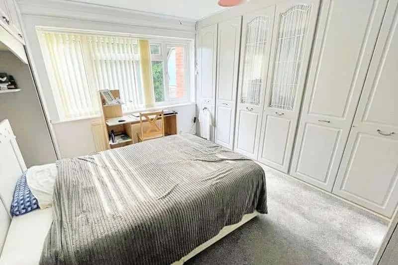2 Bed Flat for Sale Dean Park Bournemouth