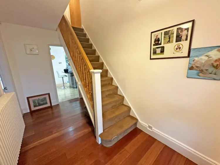 4 Bedroom Detached House for Sale in Hollywood