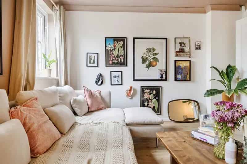 3 Bedroom Townhouse Chesterton Modern Renovated Family Home