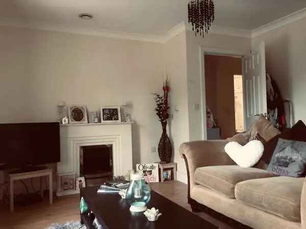 Flat For Rent in Sevenoaks, England