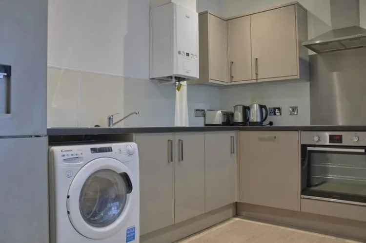 4 Bedroom Ground Floor Flat to Rent for Students and Young Graduates