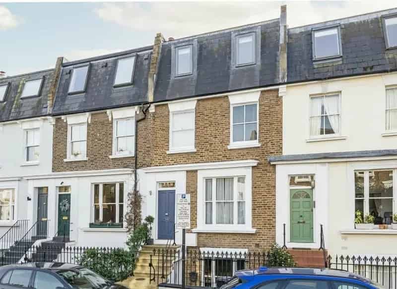 Fulham Victorian Terrace Apartment Two Double Bedrooms Modern Bathroom