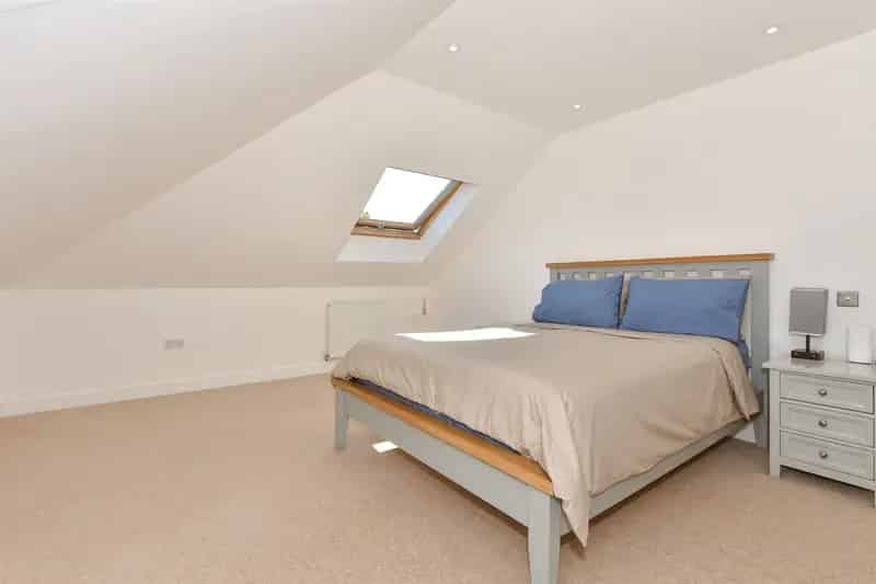 2 Bedroom Penthouse Flat for Sale