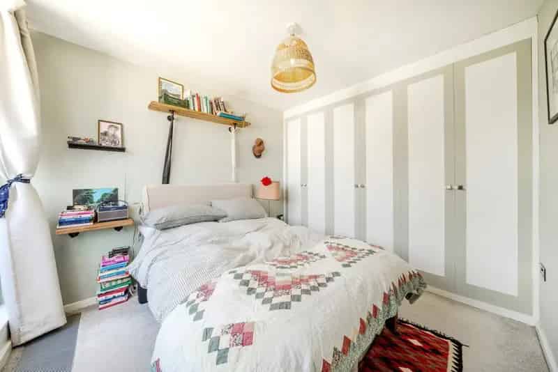 Two Double Bedroom Apartment with Balcony and Abundant Light