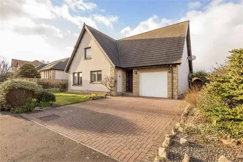 4 Bed Detached House in Crail with 2 Reception Rooms
