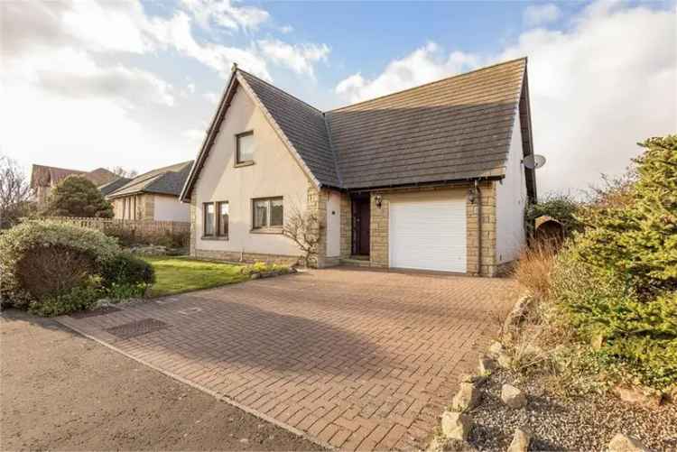 4 Bed Detached House in Crail with 2 Reception Rooms
