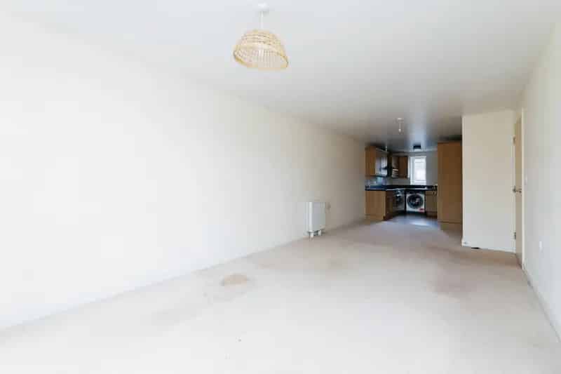 Two Bedroom Apartment Walthamstow Central  Chain Free